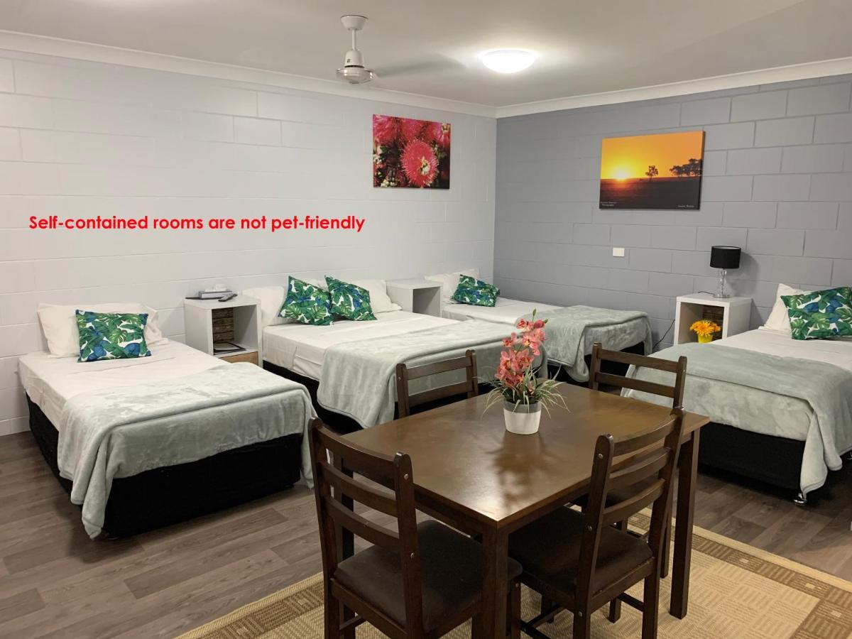 Spanish Lace Motor Inn Townsville Ngoại thất bức ảnh
