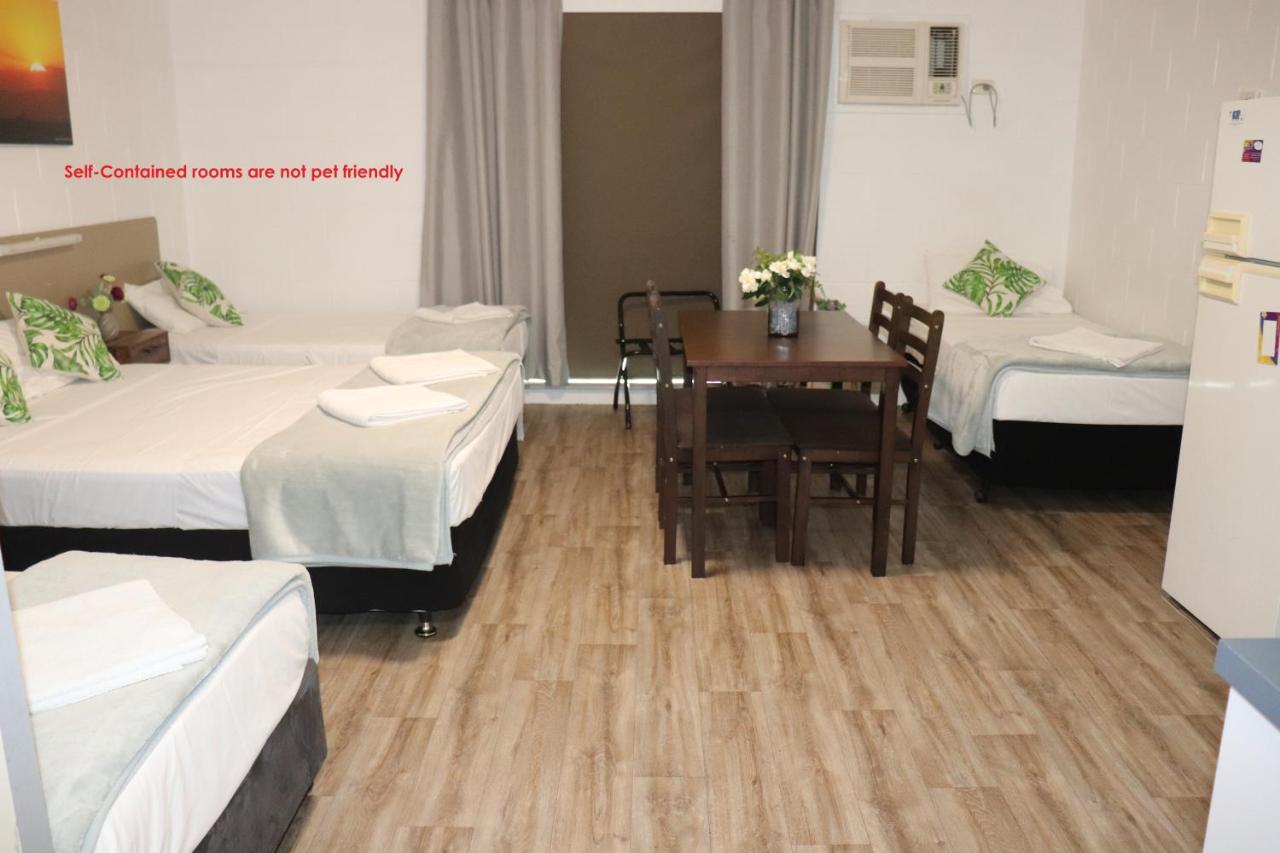 Spanish Lace Motor Inn Townsville Ngoại thất bức ảnh