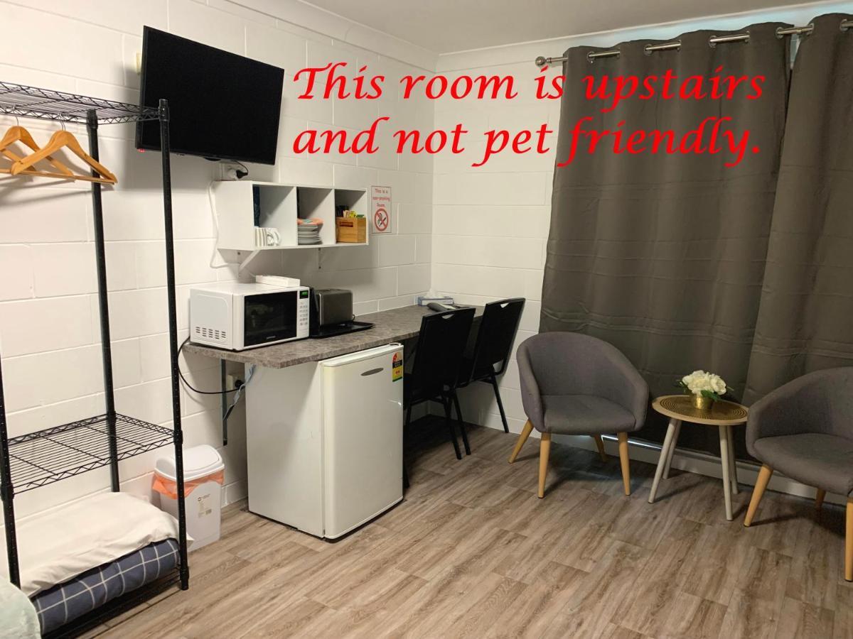 Spanish Lace Motor Inn Townsville Ngoại thất bức ảnh