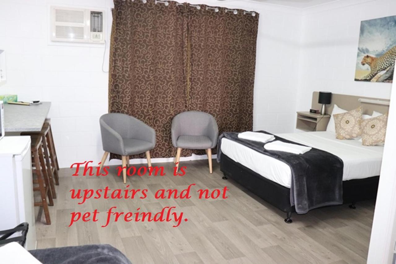 Spanish Lace Motor Inn Townsville Ngoại thất bức ảnh