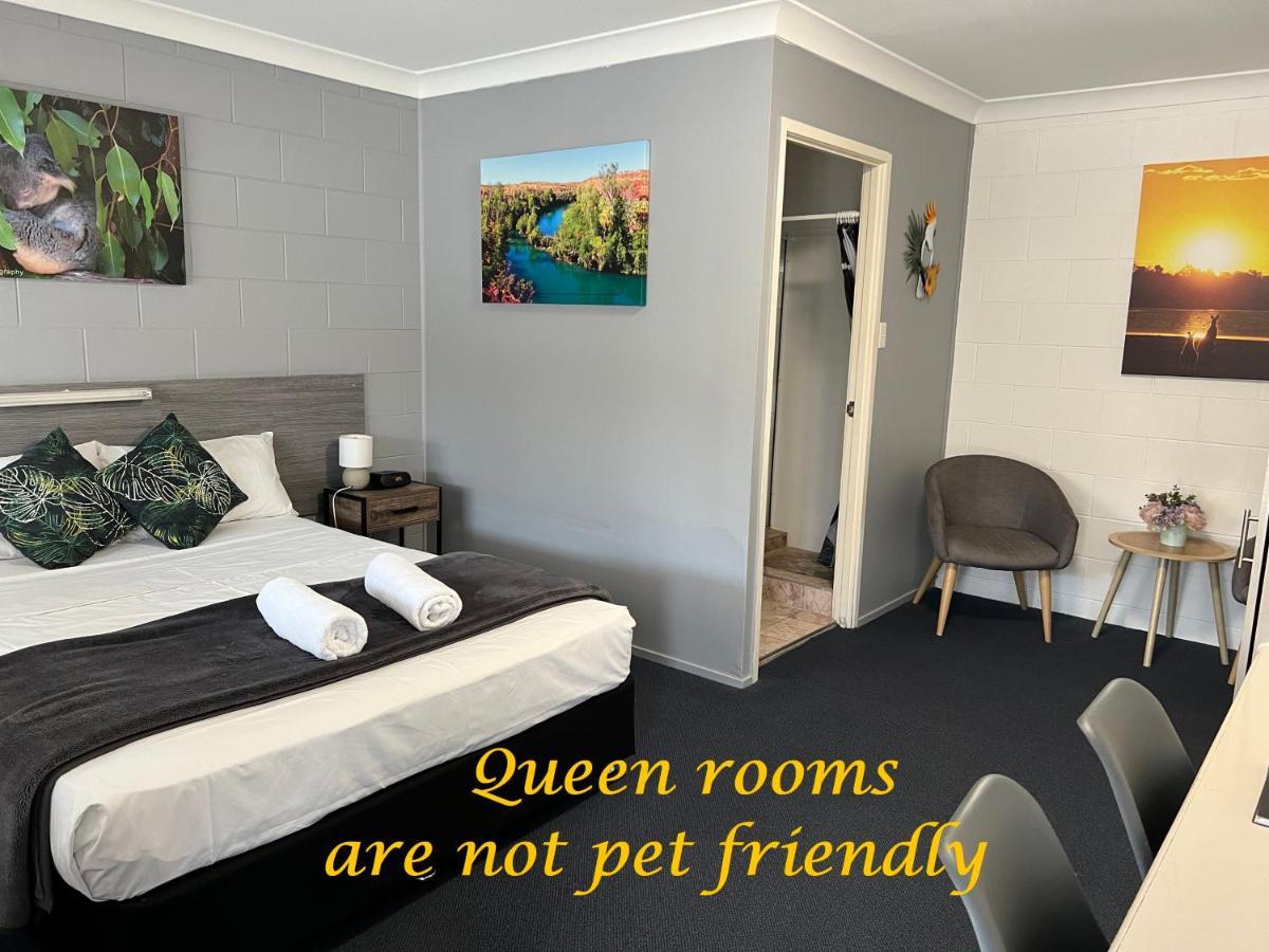 Spanish Lace Motor Inn Townsville Ngoại thất bức ảnh
